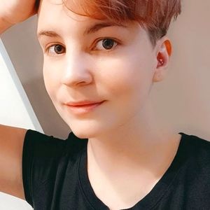 Meet your Posher, Ashlin